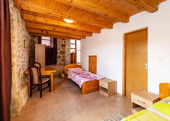 Four-bedroom In * Lisane Tinjske
