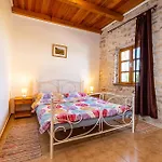 別荘 Four-bedroom In Lišane Tinjske
