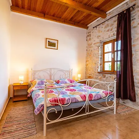 Ferienhaus Tolles Zuhause In Lisane Tinjske Lisane Tinjske