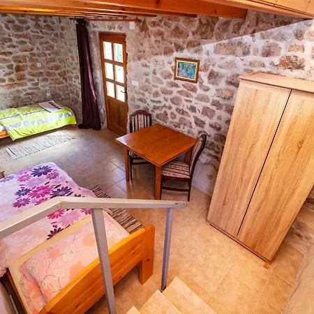 Tolles Zuhause In Lisane Tinjske *