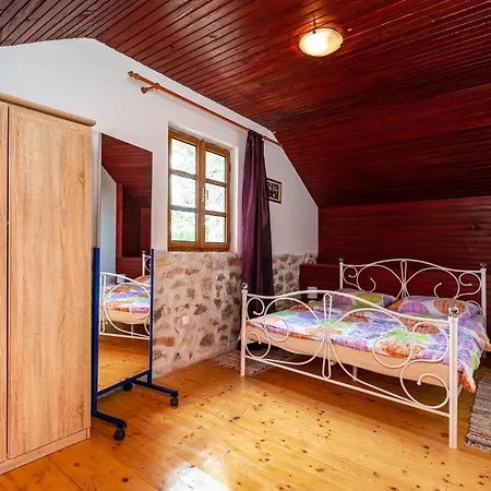 Ferienhaus Tolles Zuhause In Lisane Tinjske Lisane Tinjske