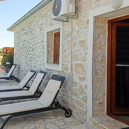 Tolles Zuhause In Lisane Tinjske * Lisane Tinjske