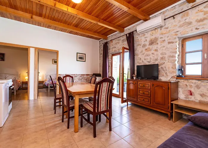 Holiday home Four-bedroom In